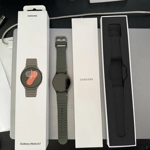 Samsung Galaxy Watch 7 40mm Green - Unlocked - New In Box - Photo 1 sur 3