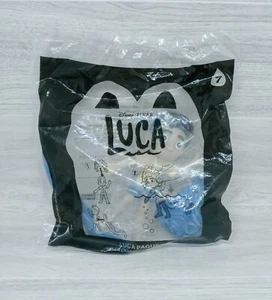  McDonalds LUCA PAGURO #7 Color Change Happy Meal Figure - Picture 1 of 3