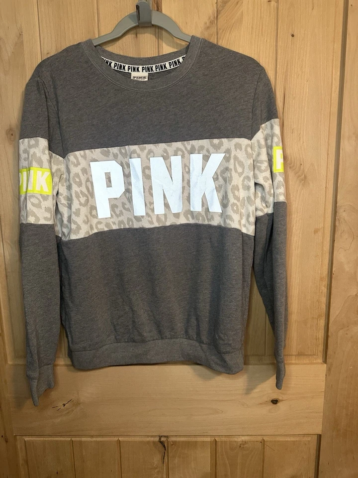 Sudadera ROSA Victoria's Secret GRIS/BLANCA Bloques de Color/Leopardo LOGO DELETREADO S Foto 1 de 4