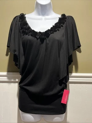 Top Xhileration para mujer negro manga ala murciélago rosa floral contraste nuevo con etiquetas talla S Foto 1 de 4