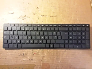 Microsoft designer Bluetooth keyboard Model: 1678 - Picture 1 of 4
