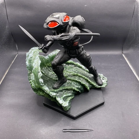 Iron Studios Black Manta BDS Art Scale 1/10 - Aquaman Polystone Statue ISSUES A1 Cover