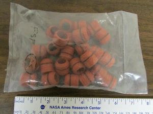 Bag of 24 FSF Red Rubber Desoldering Tool Seals New - Picture 1 of 1