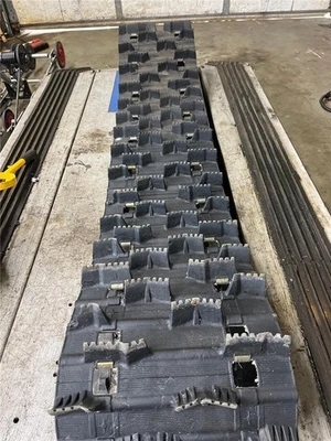 159x15x2 Camoplast Track 5412185 2.52 Polaris Skidoo Yamaha Arctic Cat - Image 1 of 4
