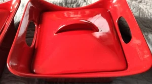 Rachael Ray 2,5 Qt. Rot 10" x 8" Große STEINZEUG BACKEN KASSEROLLE FORM BEDECKT - Bild 1 von 6