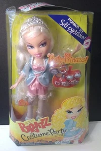 2008 BRATZ DOLL CLOE Pouty Principessa Costume Festa 3° Edizione NUOVO - Foto 1 di 22