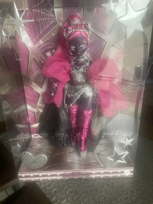 Monster High FANG VOTE CATTY NOIR DOLL… In Hand Ships In Brown Shipper Box - Image 1 of 4
