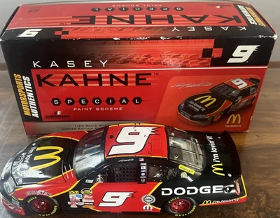 Cargador Kasey Kahne #9 McDonalds 2006 1/24 esquema de pintura especial Nascar fundido a presión Foto 1 de 4