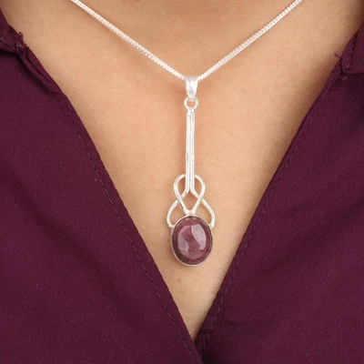 Colgante hecho a mano de plata de ley 925 con piedras preciosas de rodonita negra natural para mujer Foto 1 de 4