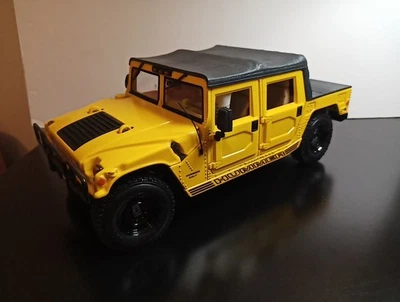 1/18 USED HUMMER H1 SOFT TOP YELLOW MAISTO  NO BOX - Image 1 of 4