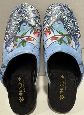 Zapatos sin cordones Anuschka Rebecca de cuero con estampado de pavo real zuecos para mujer talla 10 boho usados en excelente estado Foto 1 de 4