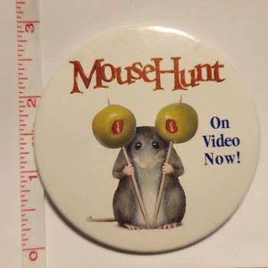1998 MouseHunt Film Mausjagd Pin Werbe Video Release Button Pinback - Bild 1 von 3