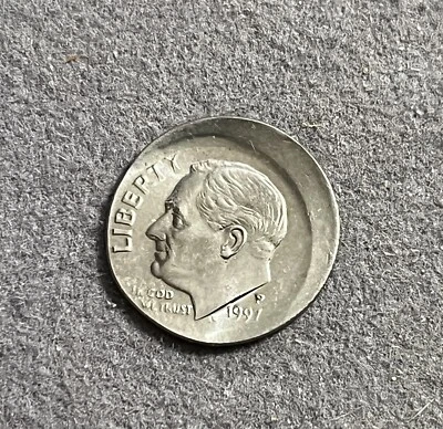 1997 P Dime Roosevelt Massive Broadstruck US Mint Error Off Center Looks FT - Image 1 of 3