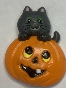 Vintage Estate Russ Plastic Halloween Black Cat & Pumpkin Pin Brooch Kitty Jack - Picture 1 of 4