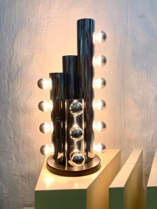 Rara lampada da tavolo design space age italiana lampada a colonna 20 luci anni 70 - Foto 1 di 13