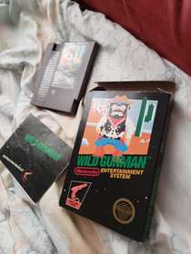 Pistola Wild Gunman Nintendo NES CIB Completa Hangtab 5 Tornillos Caja Negra NTSC Atari