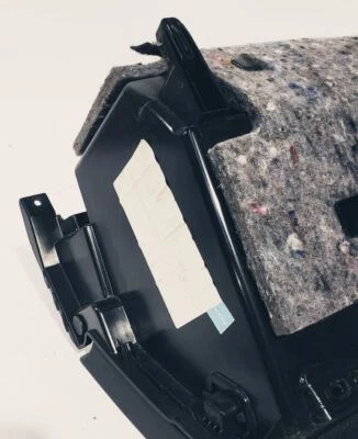 Mercedes-Benz GLA250 2018 OEM conjunto de guantera negro Foto 1 de 4