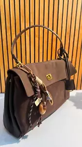 Nubuck and Leather Handbag – Timeless Elegance and Premium Quality - Picture 1 of 11
