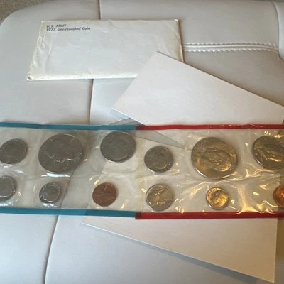1977 Uncirculated Coin Set U.S Mint Original Government Packaging OGP - Image 1 of 4