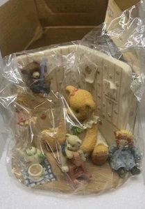 Mary Jane "My Favorite Things" Cherished Teddies, 97-98 Rewards, Level 3. Neu im Karton - Bild 1 von 14