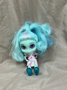Hairdorables Series 1 Neila Green Skin Blue Hair HTF 2017 Retired Doll - Picture 1 of 5