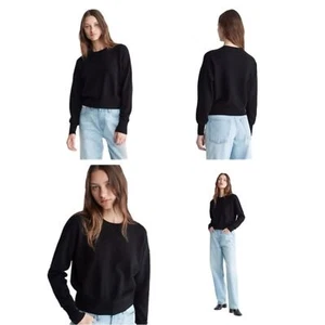 Calvin Klein Cashmere Black Crewneck Sweater size Medium - Picture 1 of 4