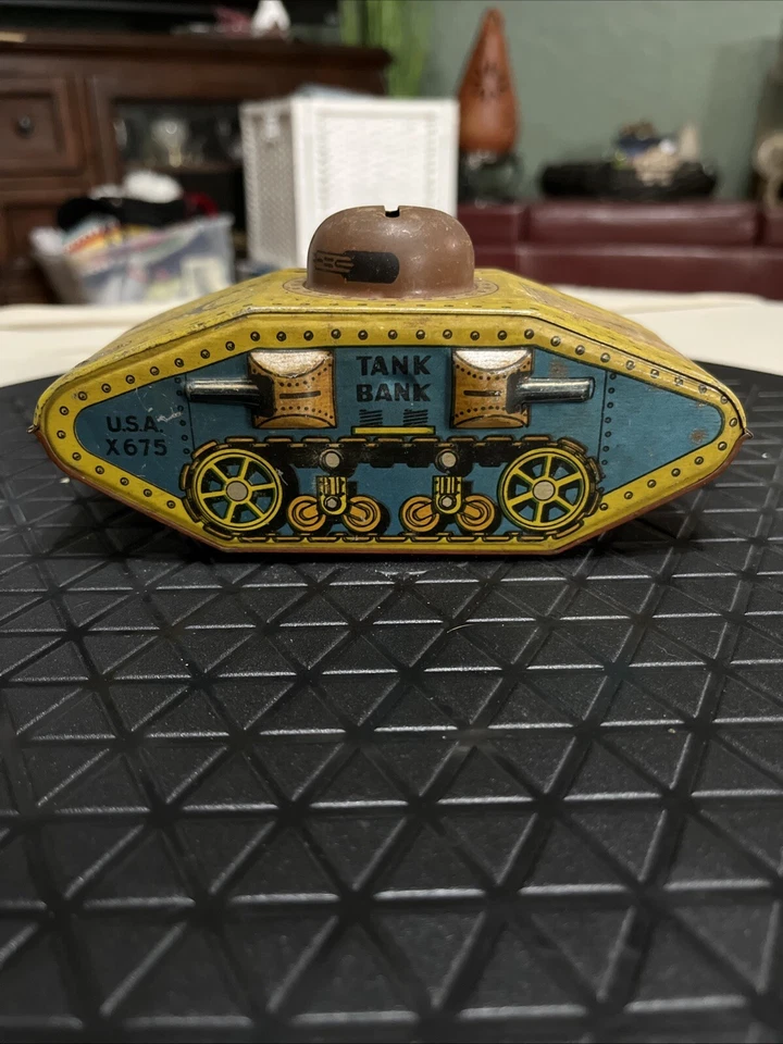 Banco Tanque Años 40 EE. UU. X675 Estaño Litografía Ejército Militar Vehículo de Juguete Moneda Alcancía Foto 1 de 4