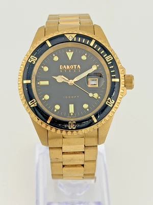 Reloj de buceo Dakota acero tono dorado 1000 ft cuarzo japonés - para piezas o reparación Foto 1 de 4