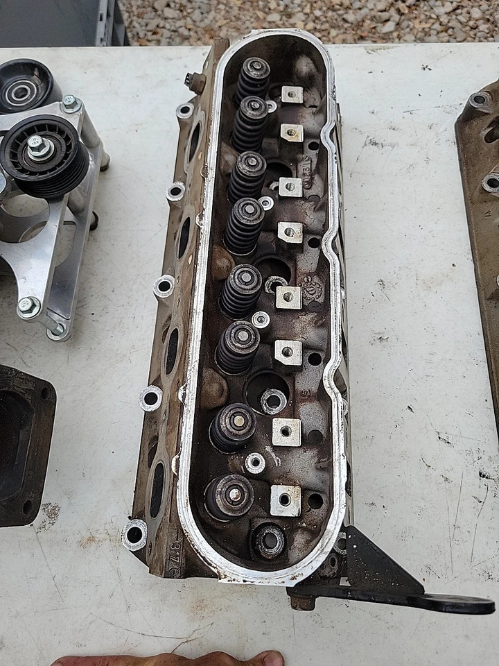 Culata Chevy 317 Foto 1 de 1