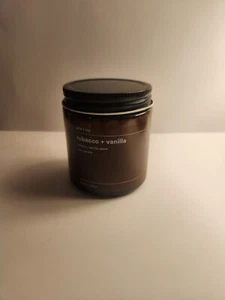 Gold + Ivy Hand Poured Tobacco and Vanilla Scented Candle 3.5 oz/100g - Picture 1 of 3