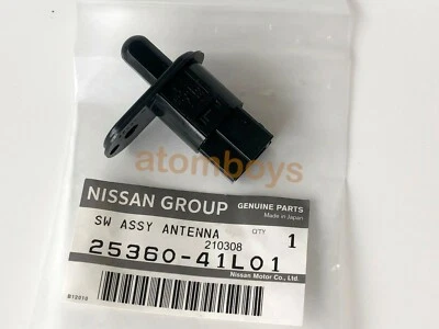 OEM NISSAN 720 D21 D22 180SX 240SX 300ZX FAIRLADY Z Z32 DOOR LAMP LIGHT SWITCH - Image 1 of 4