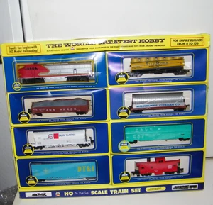 Vintage AHM HO Santa Fe Lok und 7 Wagen Neu Set NOS - Bild 1 von 6