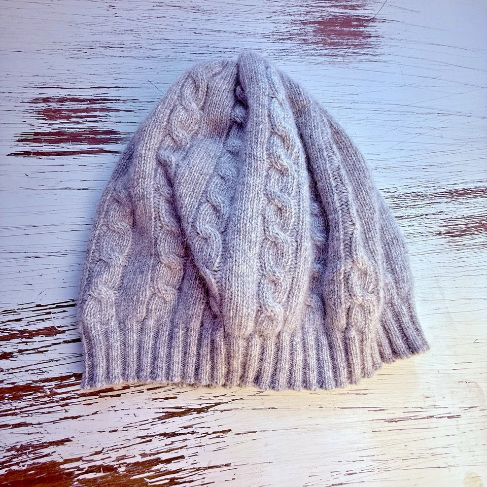Gorro gris con ribete acanalado tejido cachemir suave cremoso para mujer Portolano talla única Foto 1 de 4