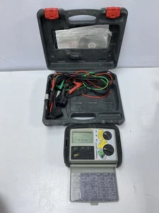 MEGGER LRCD220 LOOP & RCD TESTER con cables y estuche - Imagen 1 de 6