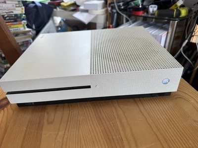 Xbox one S 500 GB Bare Console - image 1 of 3