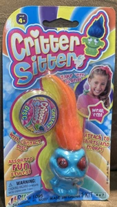 CRITTER SITTERS WEAR’EM TAKE’EM ALONG BLUE FRIEND SUPER CUTE! - Picture 1 of 2