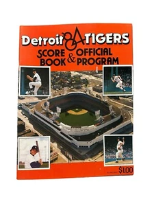 Detroit Tigers 1984 Scorebook & Official Program Tigers Vs Rangers unscored - Picture 1 of 9