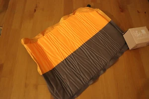 Lightweight rectangle back and body support camping pillow, New, with bag - Picture 1 of 7