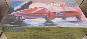 Round 2 Models The Amtronic Multi-Duty Vehicle Sealed Model Kit AMT755/12 - Bild 1 von 3