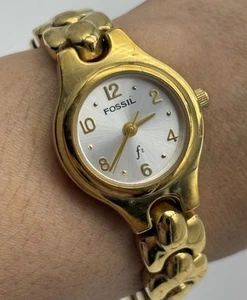 Women’s Fossil Wrist Watch —- Reloj de Mujer Marca Fossil - Picture 1 of 9