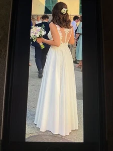 Wedding Gown Off White Size 8 - Picture 1 of 12