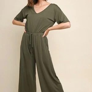 Olive Green Short Sleeve Wide Leg Soft Women's V-Neck Romper Jumpsuit Small - Picture 1 of 9