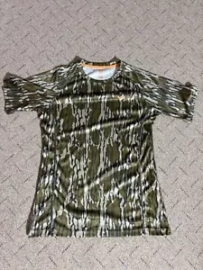 Walls Outdoor Bottomland Camo T Shirt Size Medium Hunting - Picture 1 of 3