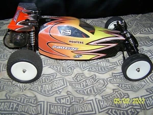 Vintage Duratrax Evader EXB 2wd 1/10 scale Buggy-Roller-Great Condition-Hooters - Picture 1 of 5