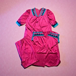 Henson Kickernick Pyjama-Set Vintage rosa geometrisch 3-teilig L Kleid Oberteil Hose - Bild 1 von 14