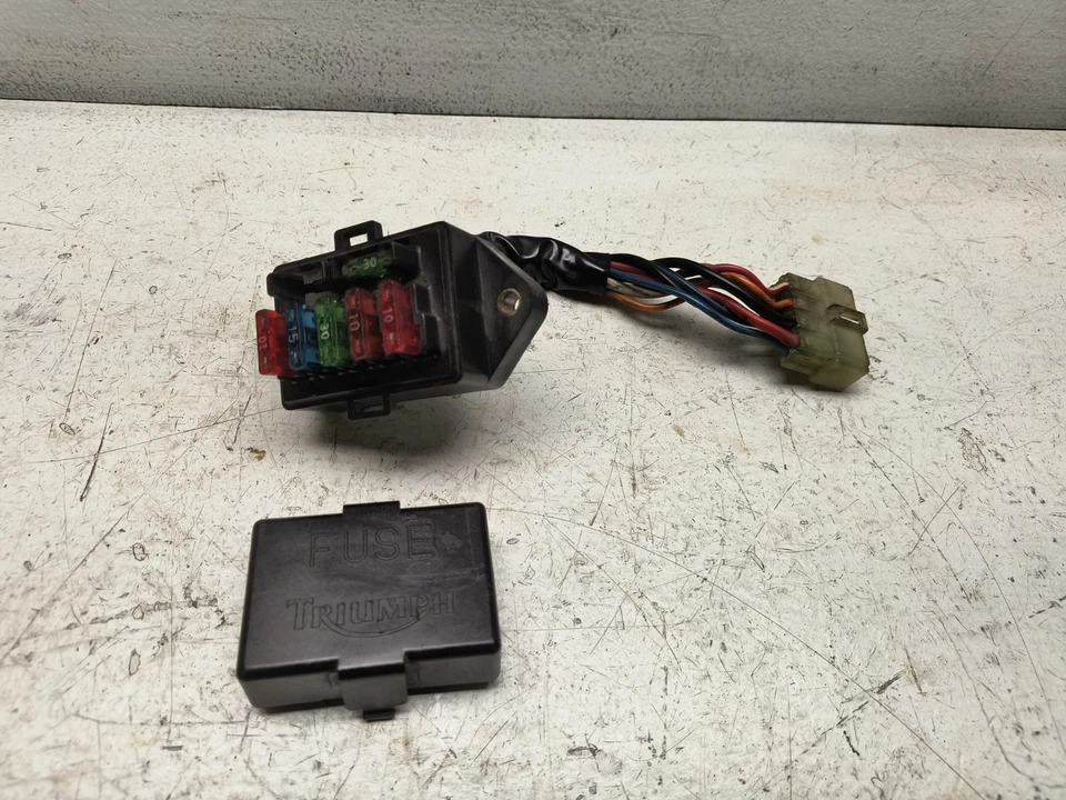 Triumph 900 Adventurer 1999 OEM caja de fusibles panel de conexiones Foto 1 de 4