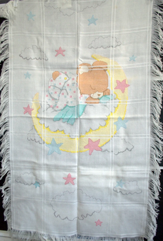 Sleepy Bear Afghan punto de cruz acabado completo bebé tiro bellamente hecho Foto 1 de 4
