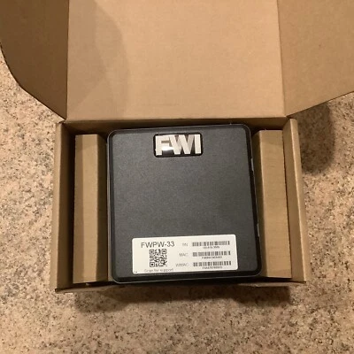 Kit INTEL NUC NUC8i3PNK  - Immagine 1 di 4