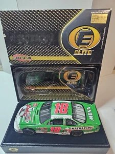2001 BOBBY LABONTE #18 COCA-COLA POLAR BEAR 1:24 RCCA ELITE NASCAR - Picture 1 of 4