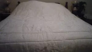 VTG FULL / QUEEN CREAM / IVORY LUXURY COMFORTER/BEDSPREAD WITH SHAMS - Picture 1 of 9